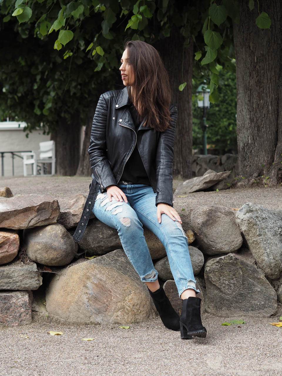 Outfit of the day biker jacket ripped jeans
