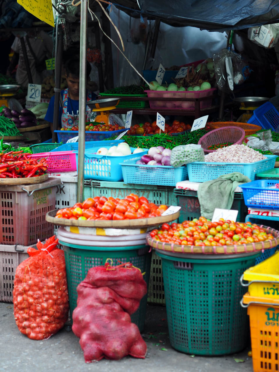 muang-mai-market-chiang-mai-thailand-12